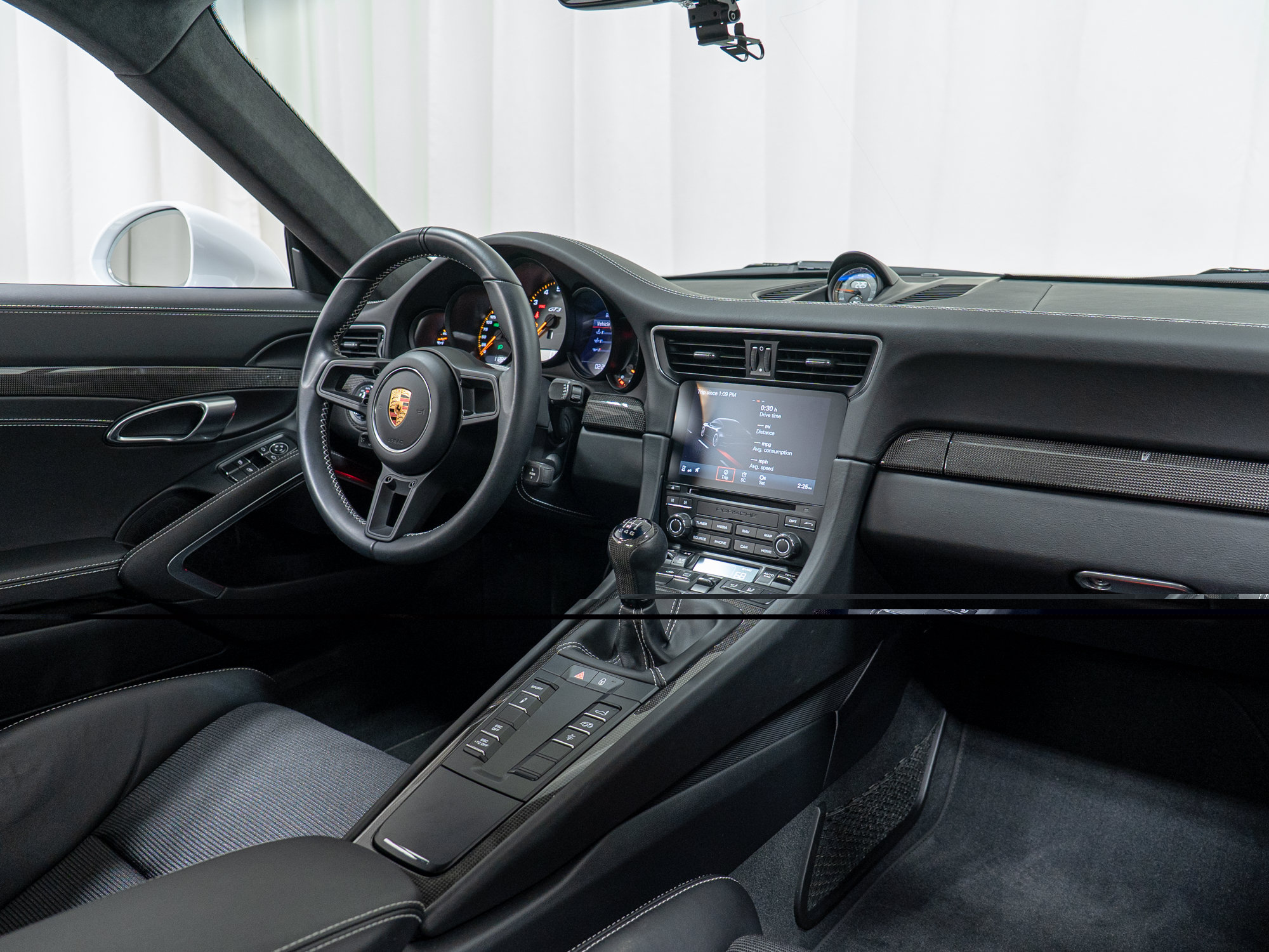 Certified 2018 Porsche 911 GT3 RWD image 24