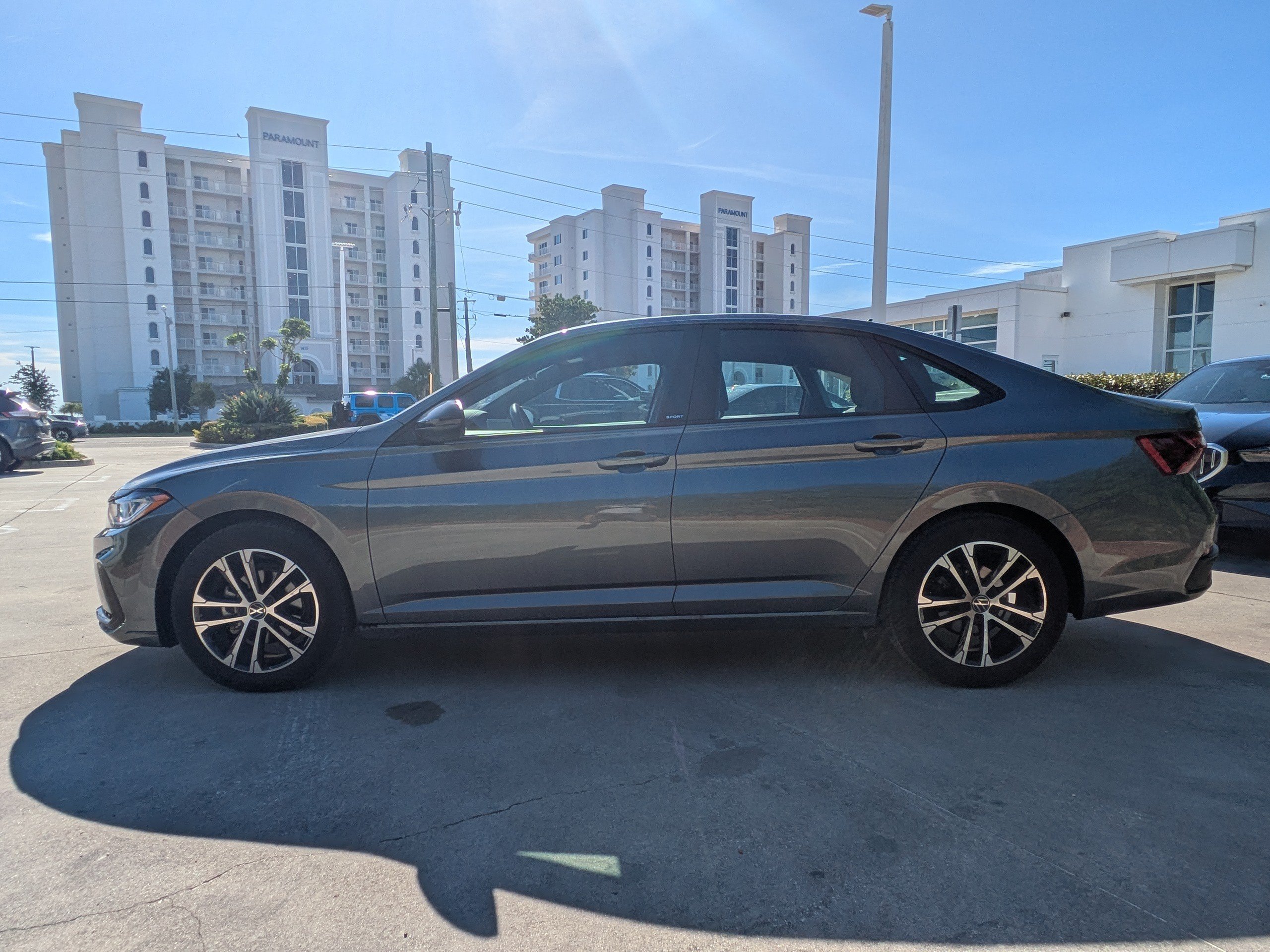 Used 2025 Volkswagen Jetta Sport FWD image 6
