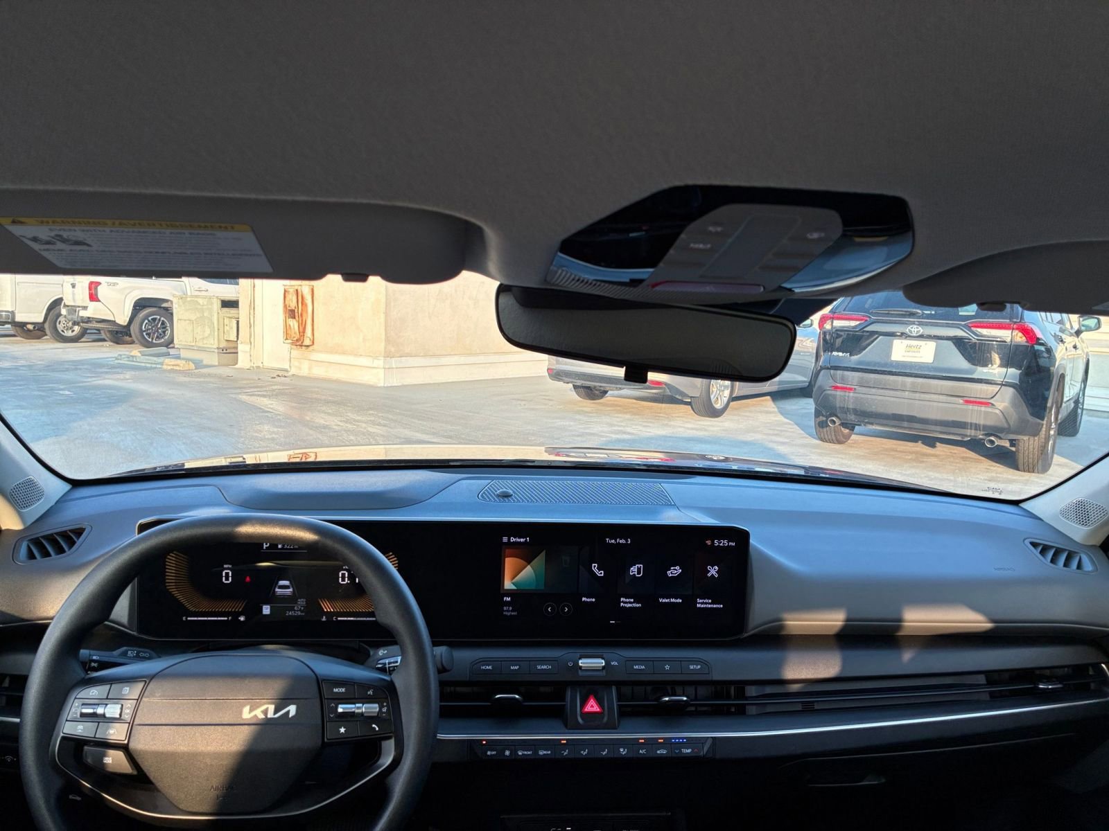 Used 2025 Kia K4 LXS image 32
