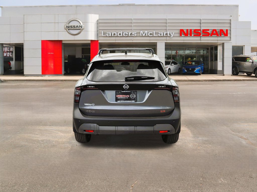 New 2026 Nissan Kicks SR w/ Cold Weather Package FWD image 4