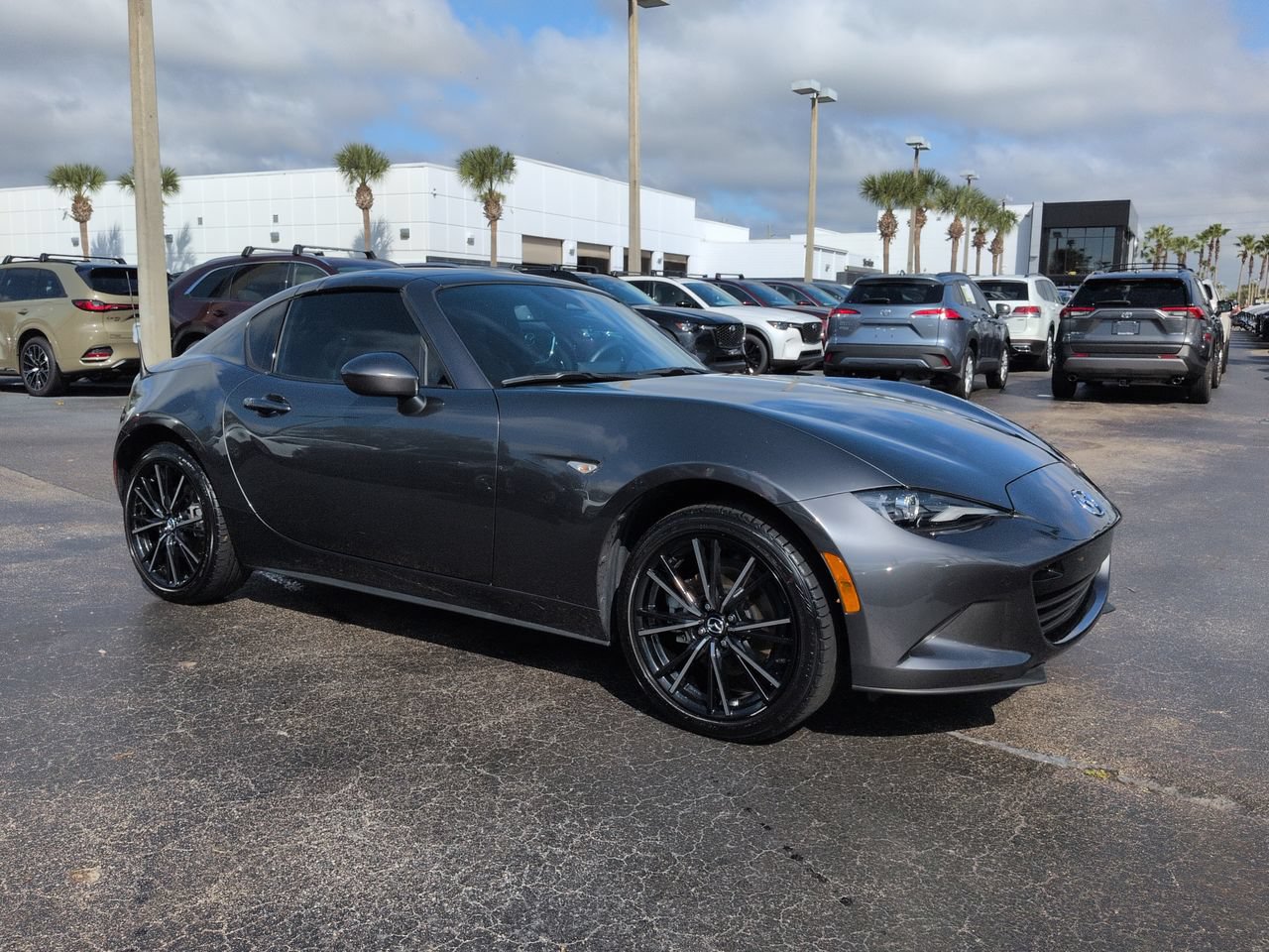 Used 2025 MAZDA MX-5 Miata RF Grand Touring RWD image 2