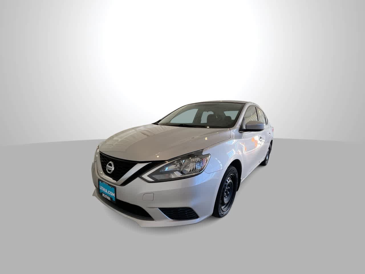 Used 2016 Nissan Sentra SV w/ Driver's Assist Package FWD image 4