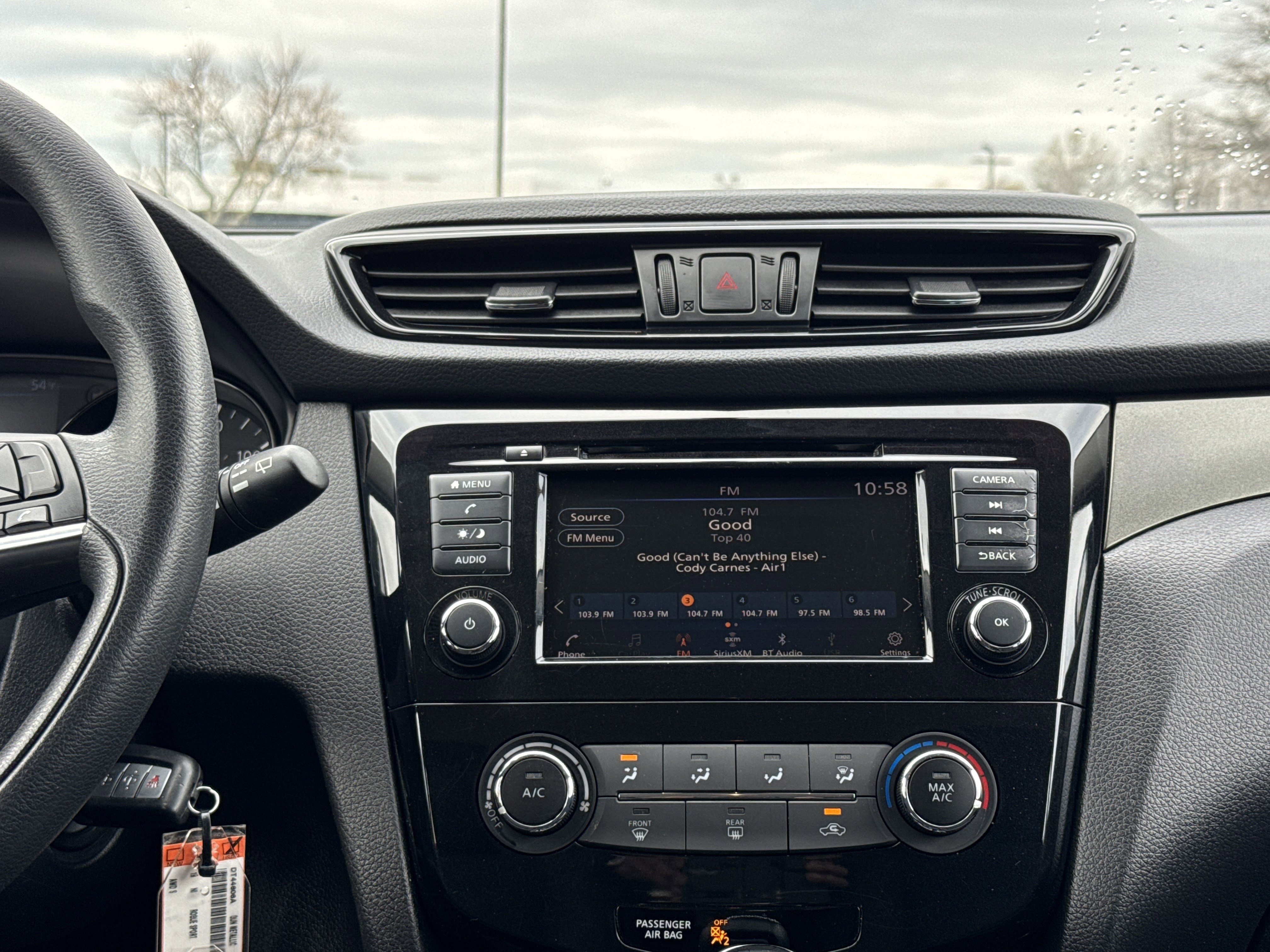 Used 2019 Nissan Rogue Sport S image 26