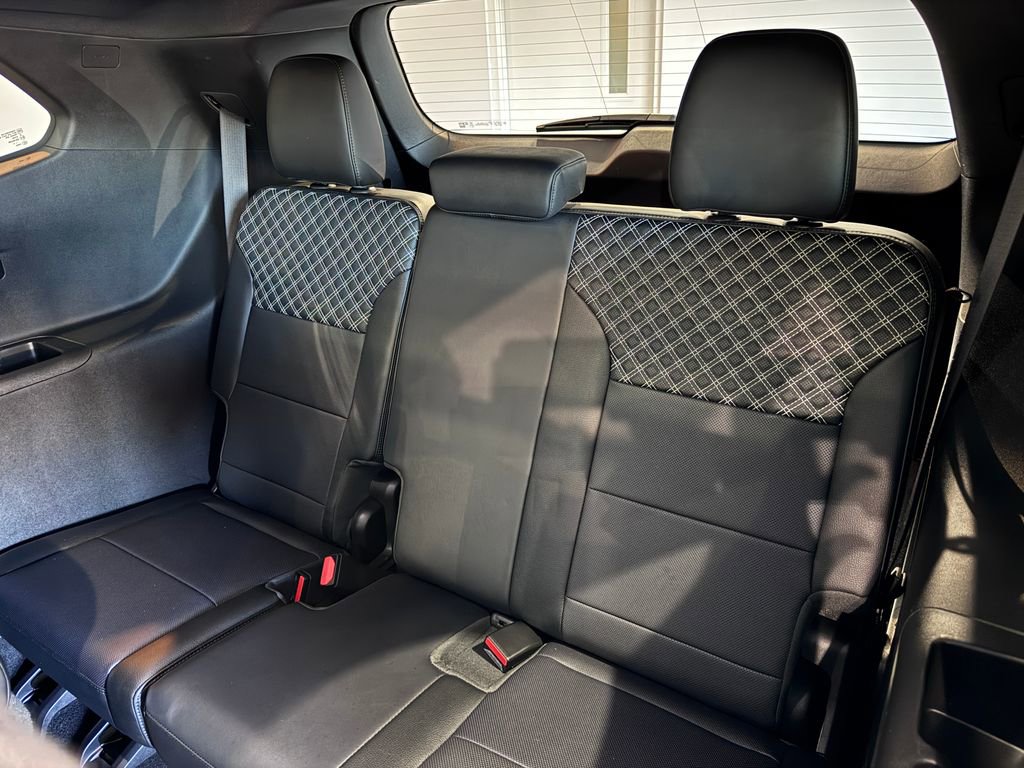 Certified 2024 GMC Acadia Denali w/ Super Cruise Package image 12