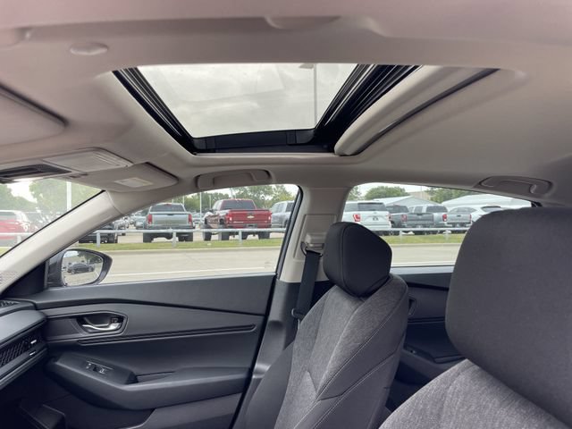 Certified 2025 Honda Accord SE image 23