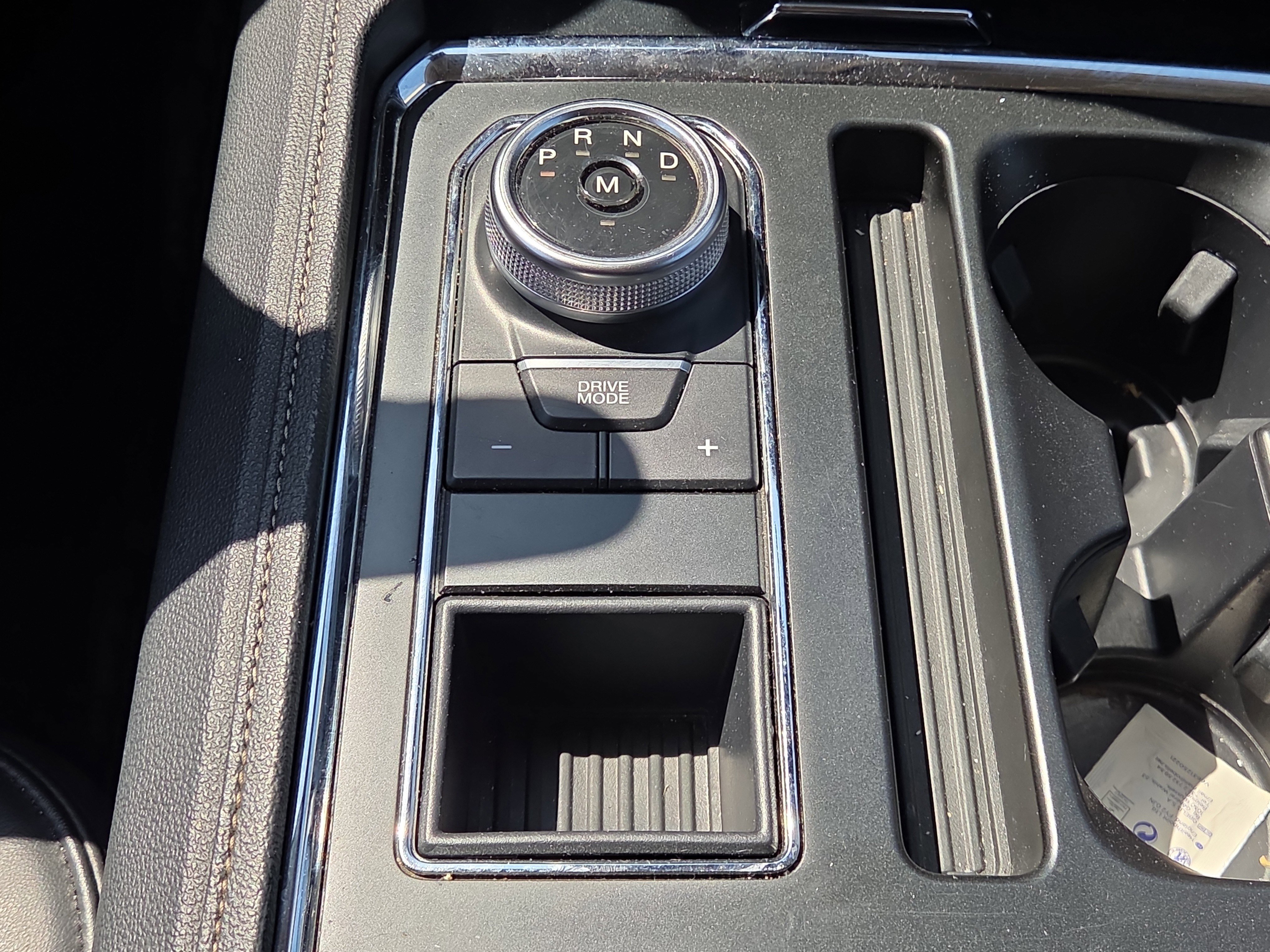 Used 2024 Ford Expedition XLT image 27