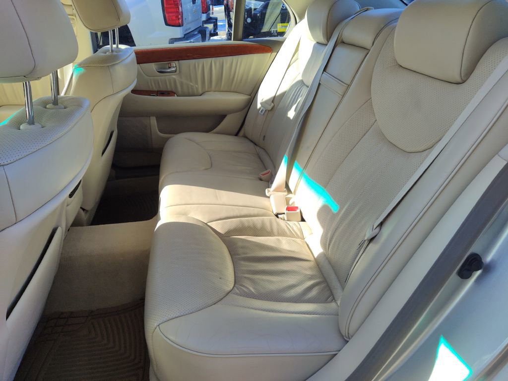 Used 2003 Lexus LS 430 RWD image 11