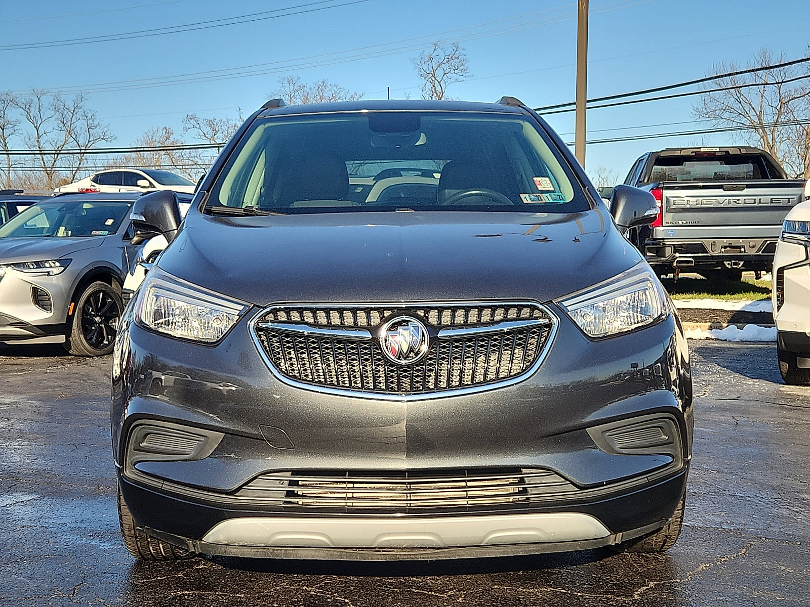 Used 2018 Buick Encore Preferred image 2