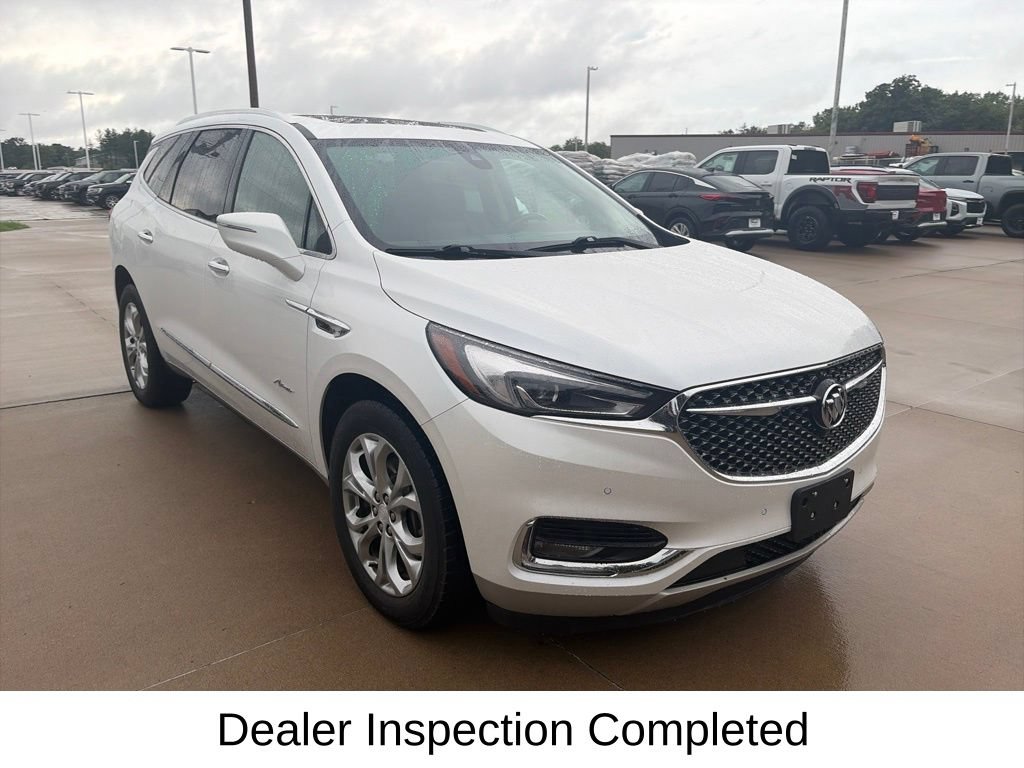 Used 2018 Buick Enclave Avenir w/ Avenir Technology Package AWD/4WD image 6