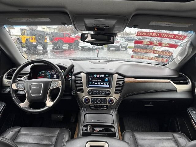 Used 2020 GMC Yukon XL Denali AWD/4WD image 13