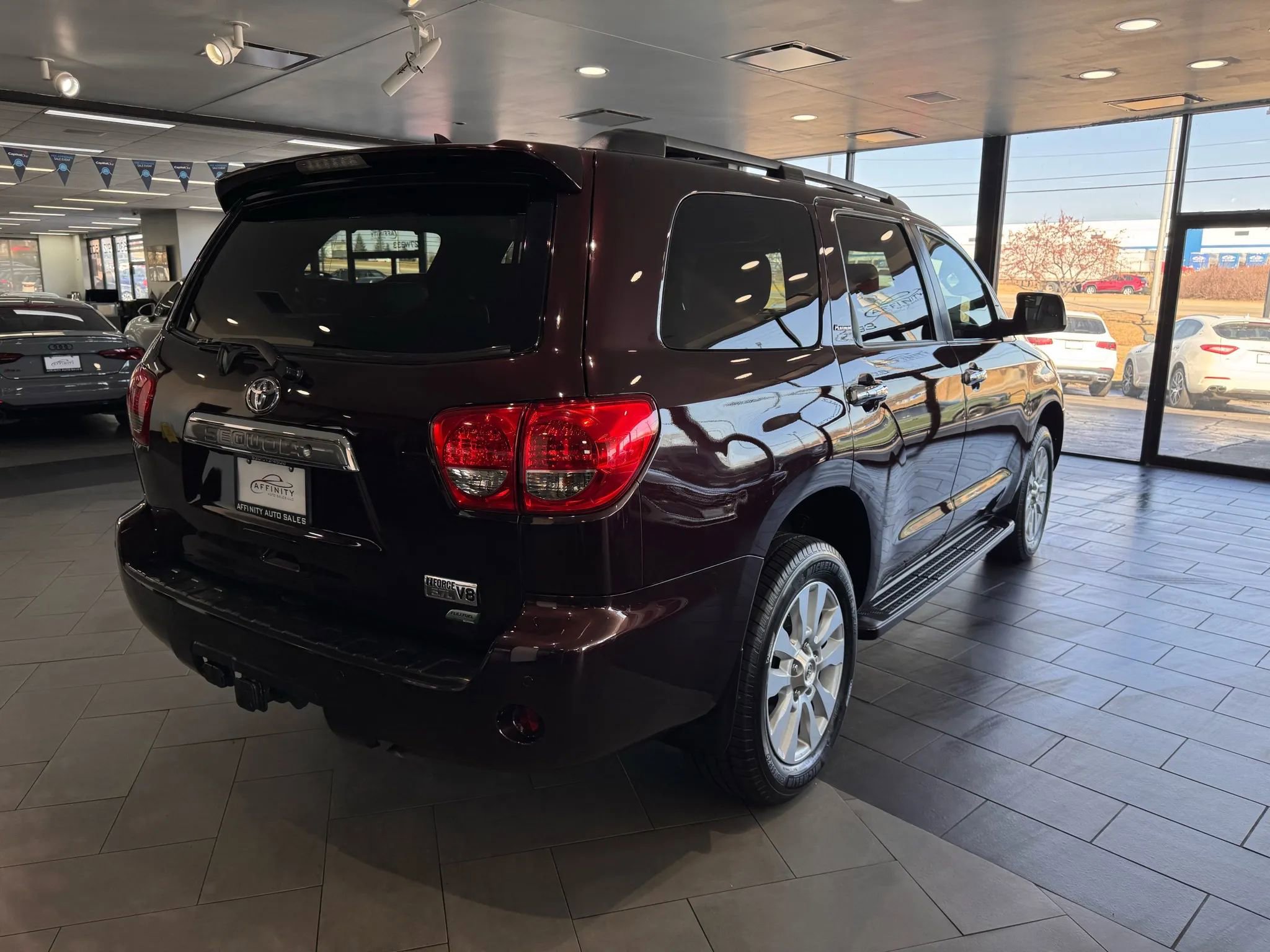 Used 2014 Toyota Sequoia Platinum image 5