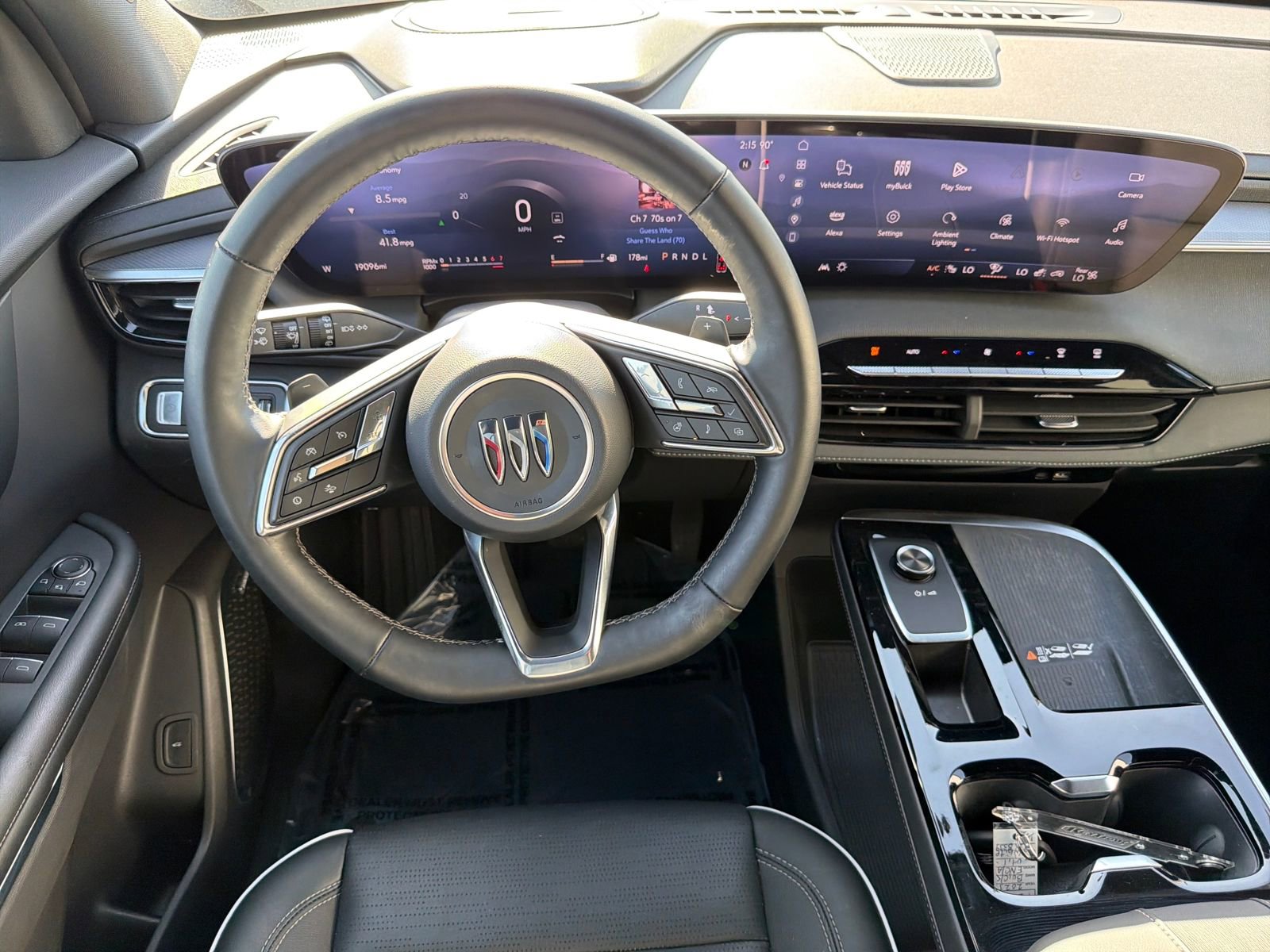 Used 2025 Buick Enclave Sport Touring image 22