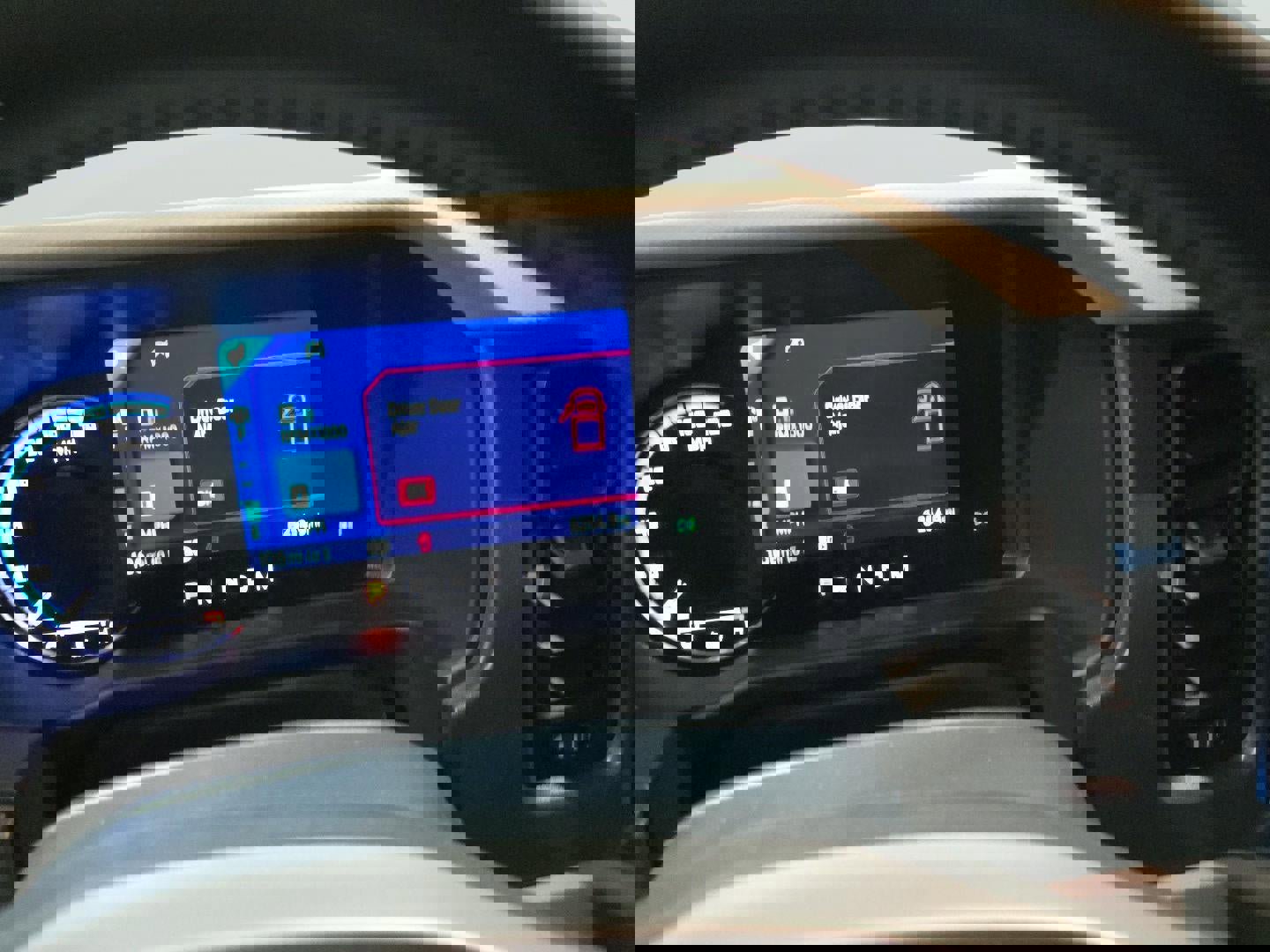 Used 2024 Ford Bronco Wildtrak image 11