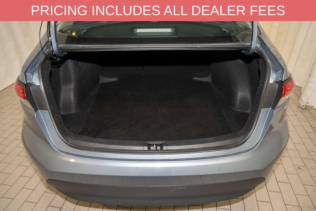 Used 2024 Toyota Corolla LE FWD image 5