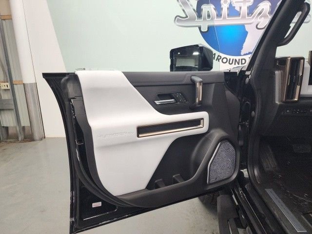 New 2025 GMC Hummer EV 3X w/ LPO, Dark Essentials Package image 8