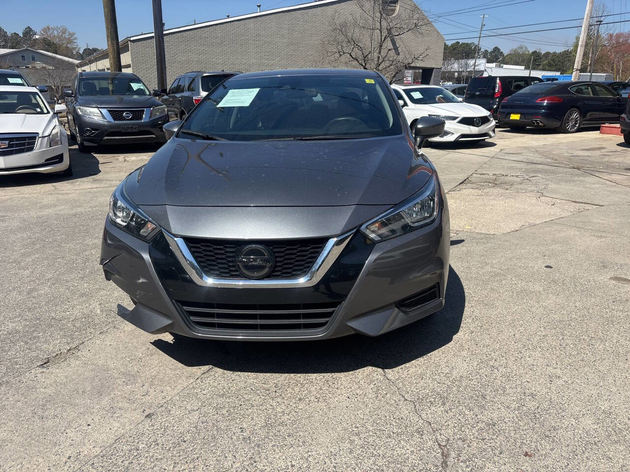 Used 2021 Nissan Versa SV image 4