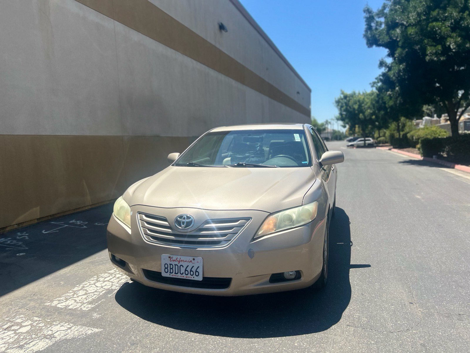 Used 2007 Toyota Camry XLE FWD image 3