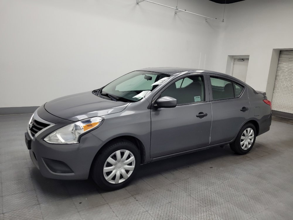 Used 2019 Nissan Versa S Plus image 2