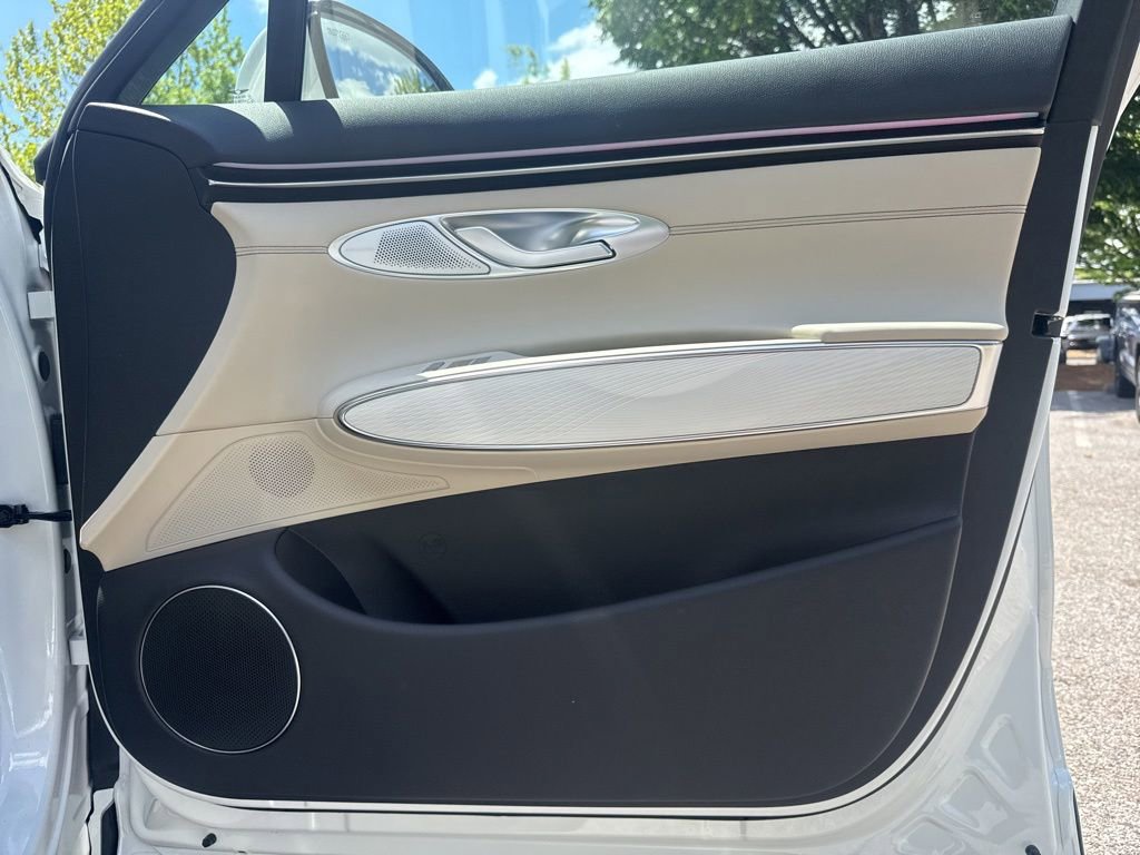 New 2026 Genesis GV70 2.5T Advanced AWD/4WD image 35