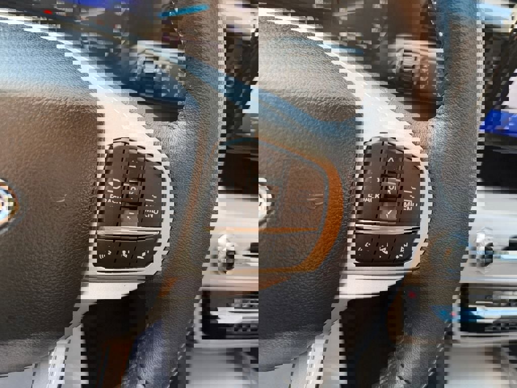 Used 2024 Ford Explorer XLT image 15