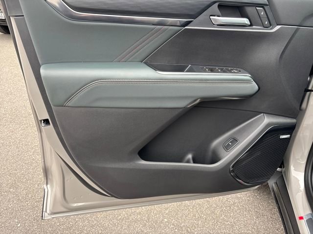 New 2026 GMC Acadia AT4 w/ Luxury Package image 15