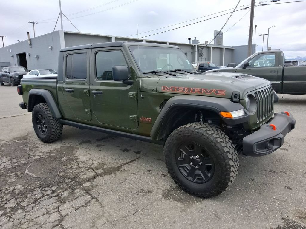 Used 2023 Jeep Gladiator Mojave AWD/4WD image 2