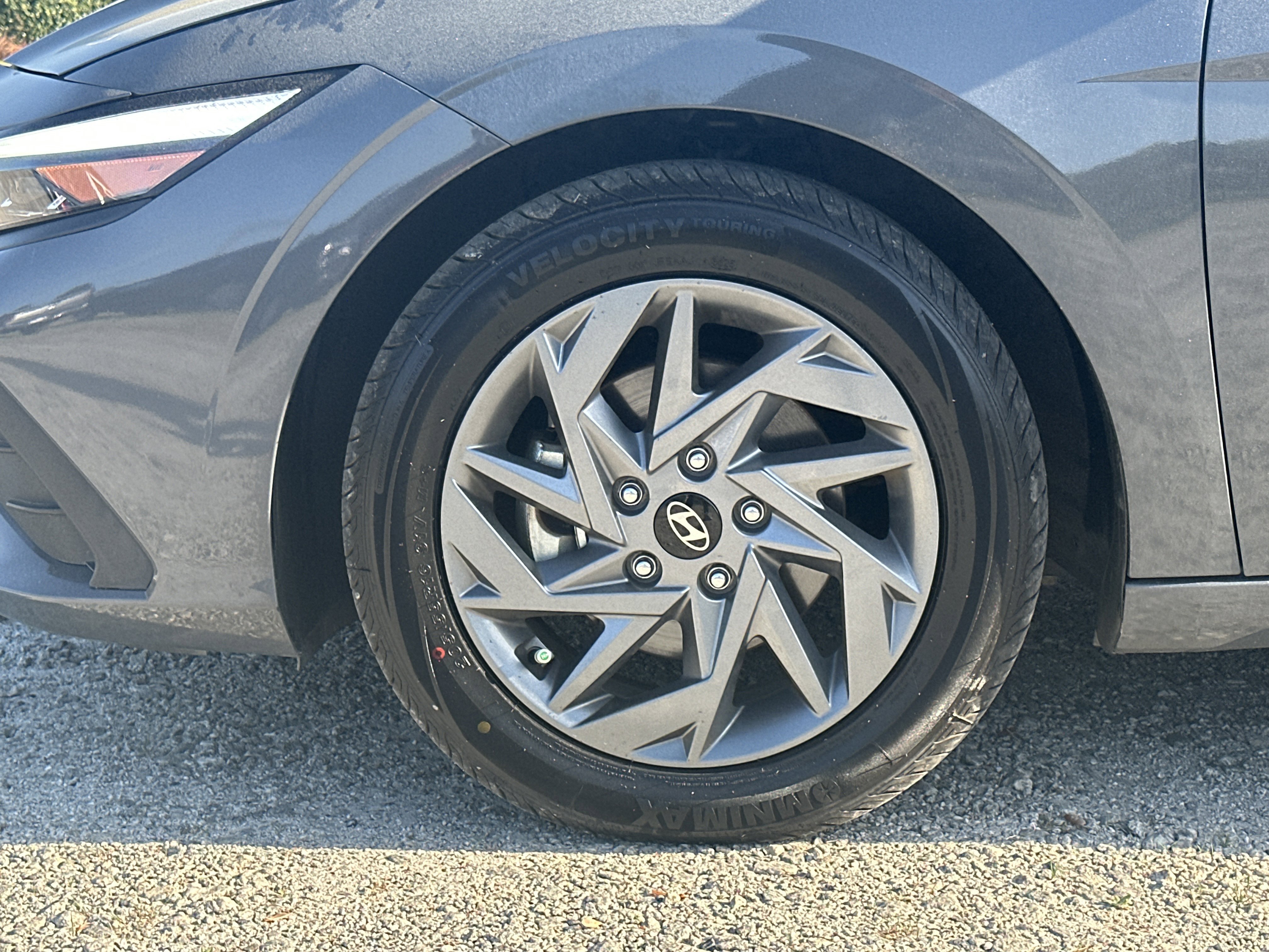 Used 2024 Hyundai Elantra SEL image 11