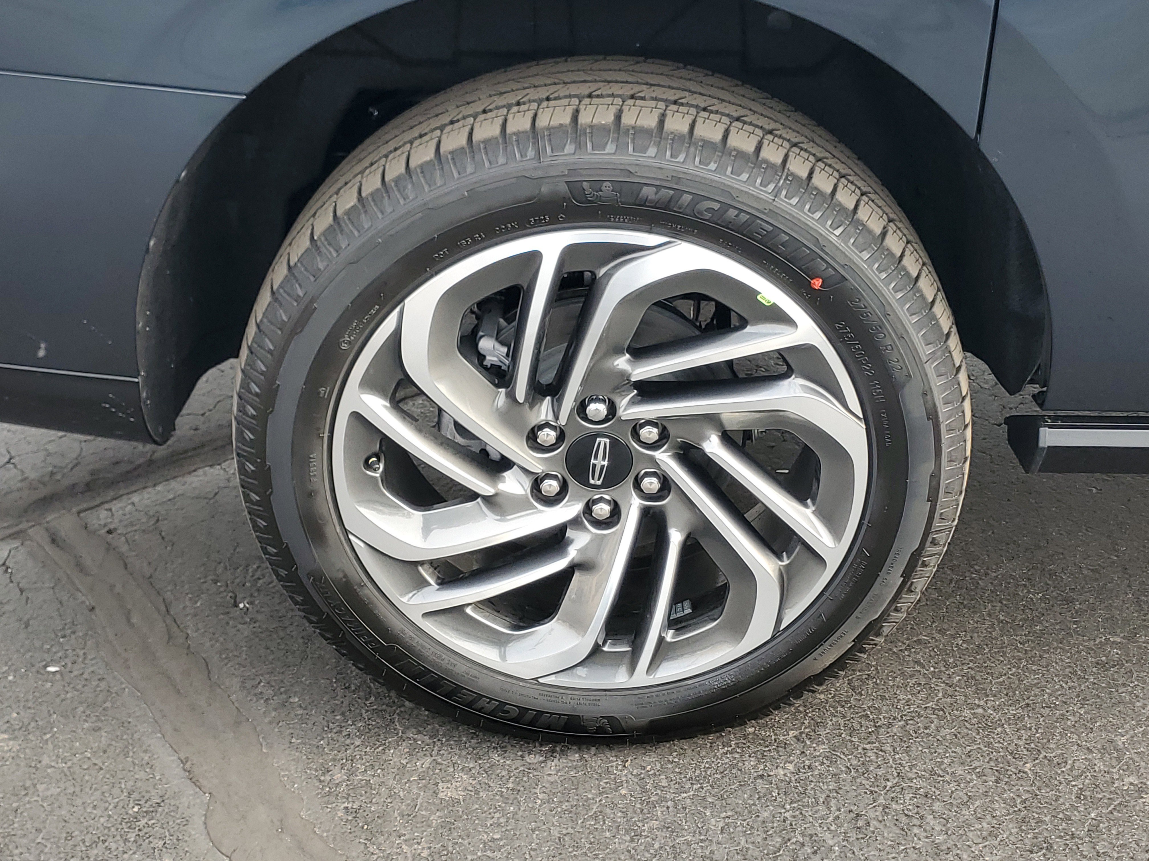 New 2025 Lincoln Navigator L Reserve image 5