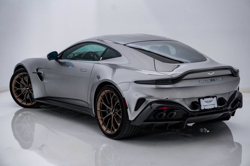 Used 2025 Aston Martin V8 Vantage Coupe RWD image 10
