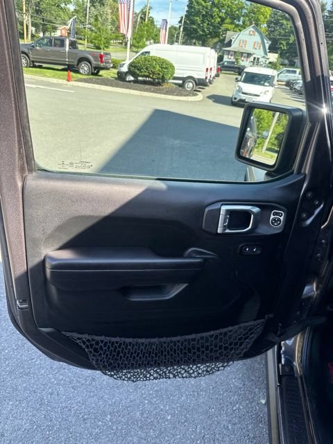 Used 2018 Jeep Wrangler Unlimited Sport S AWD/4WD image 15