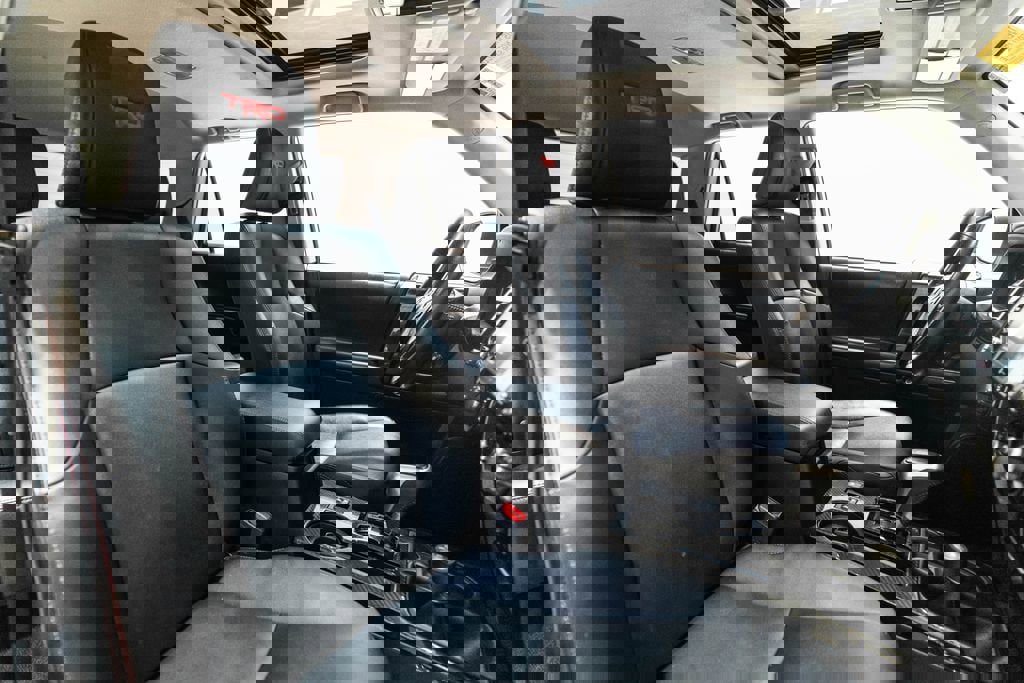 Used 2020 Toyota 4Runner TRD Off-Road Premium w/ Moonroof Package image 17