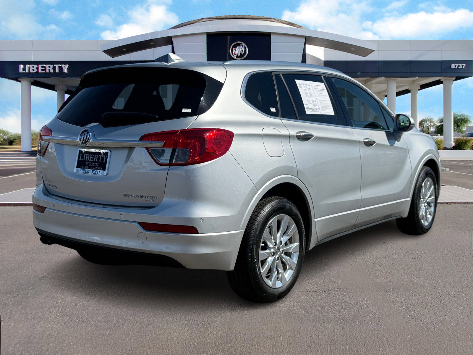 Used 2018 Buick Envision Essence image 3