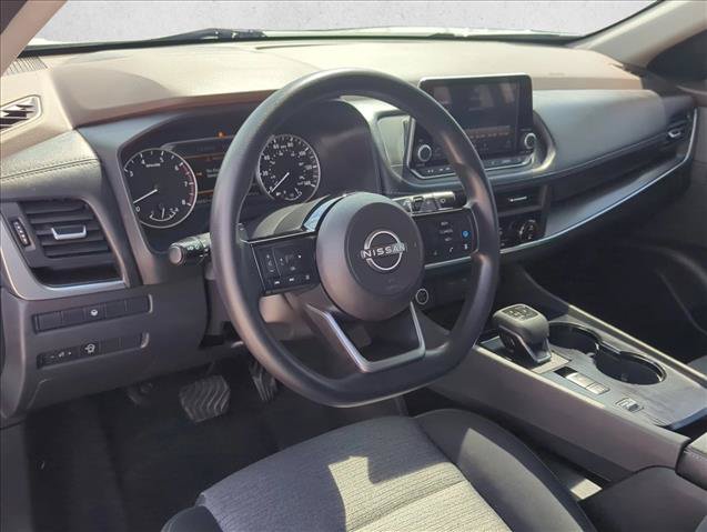 Used 2023 Nissan Rogue SV FWD image 12