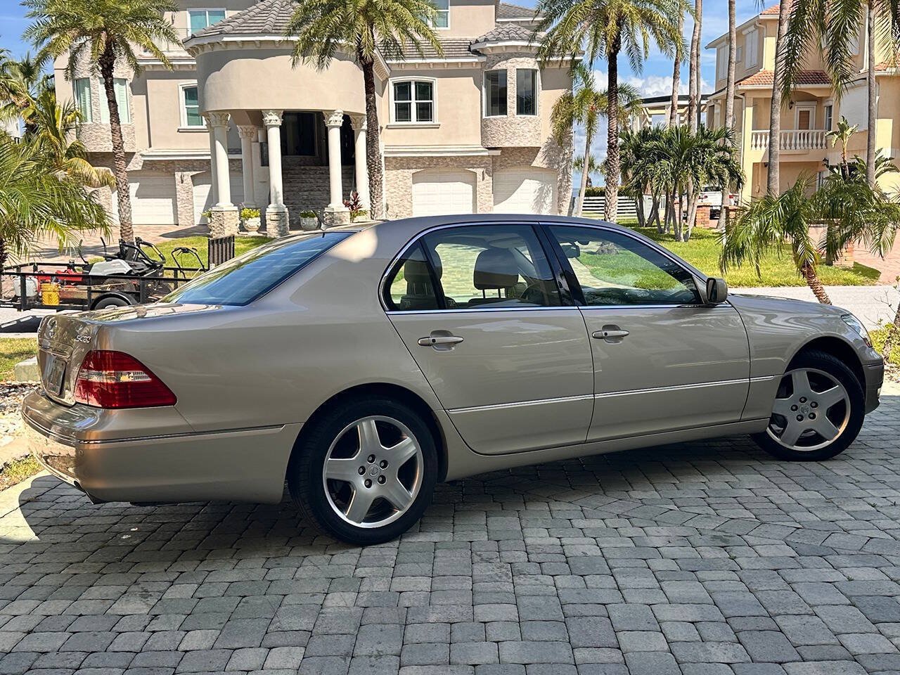 Used 2006 Lexus LS 430 RWD image 5