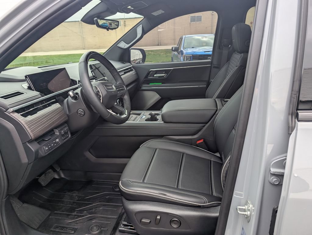 Used 2025 GMC Sierra EV Denali image 13