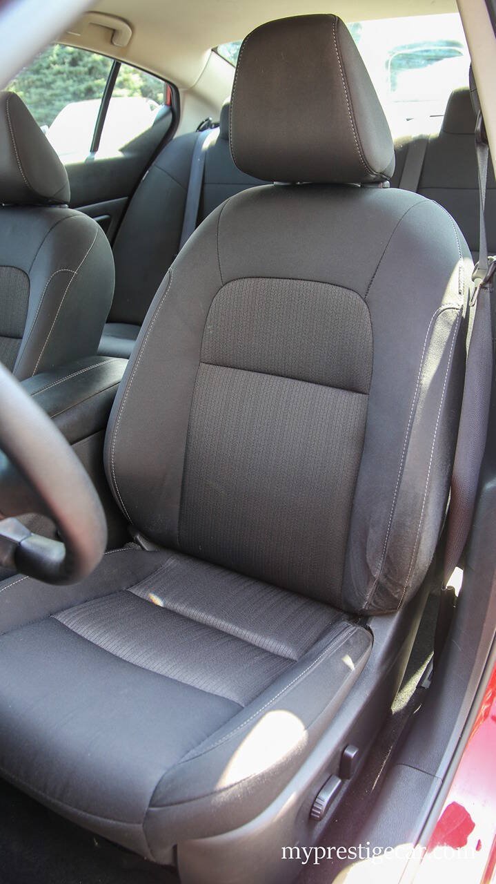 Used 2025 Nissan Altima 2.5 SV FWD image 43