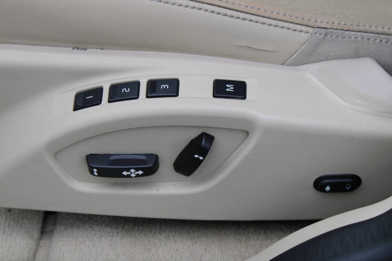 Used 2015 Volvo XC60 T5 Premier image 30