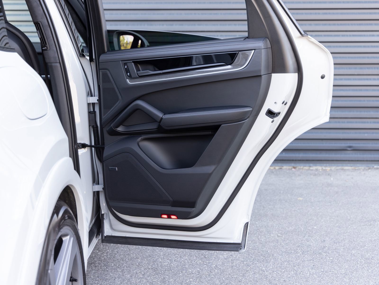 Certified 2026 Porsche Cayenne Turbo image 30