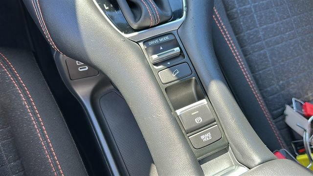 Used 2025 Honda HR-V Sport image 17