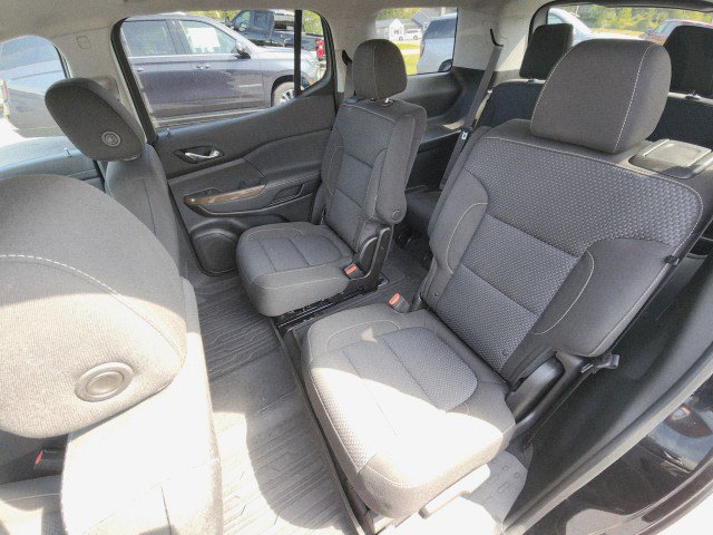 Used 2023 GMC Acadia SLE w/ Driver Convenience Package image 24