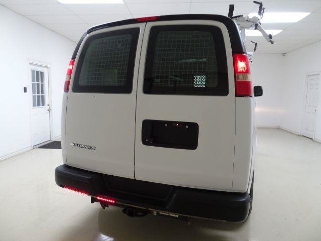 Used 2015 Chevrolet Express 2500 RWD image 10