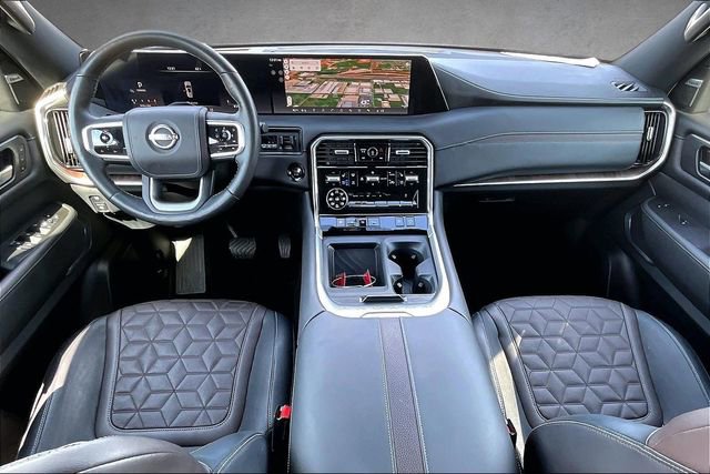 Used 2025 Nissan Armada Platinum Reserve image 12