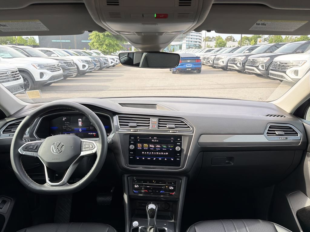 Used 2023 Volkswagen Tiguan SE FWD image 20