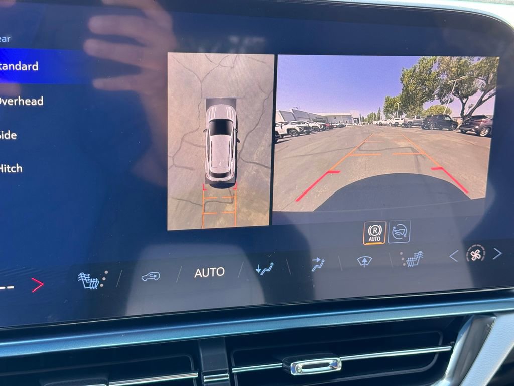 New 2026 Chevrolet Equinox EV LT FWD image 16