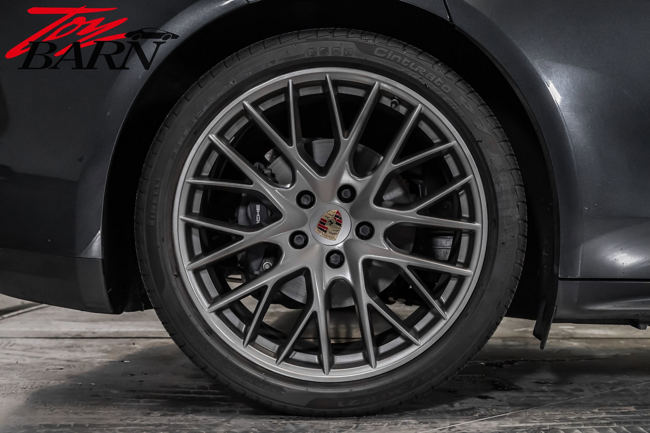 Used 2018 Porsche Panamera 4 image 15