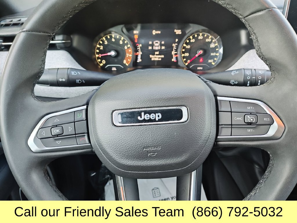 Used 2024 Jeep Compass Latitude AWD/4WD image 16