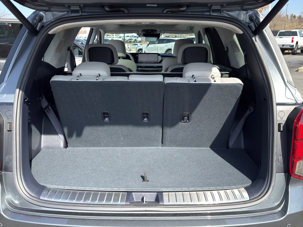 Used 2025 Hyundai Palisade Calligraphy image 28