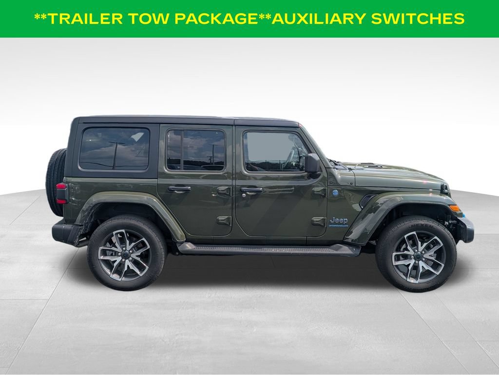 Used 2024 Jeep Wrangler Unlimited w/ Convenience Group AWD/4WD image 6