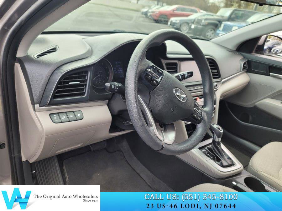 Used 2020 Hyundai Elantra SEL image 10