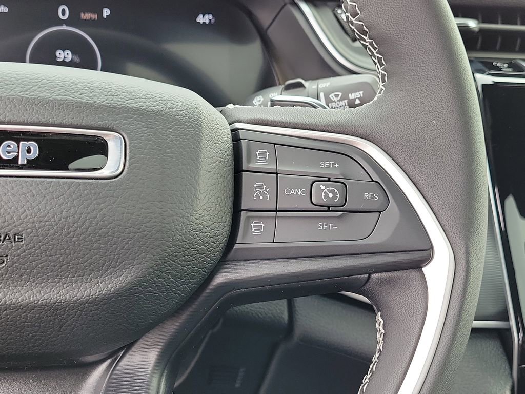 New 2025 Jeep Grand Cherokee Laredo X w/ Luxury Tech Group I image 26